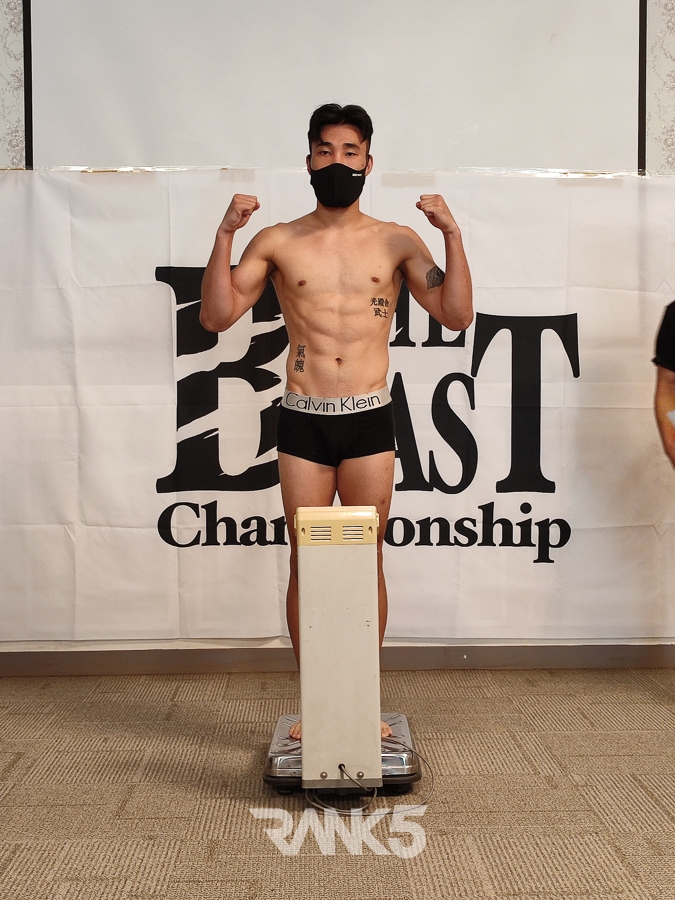 페더급 방재혁(66.10kg) vs  강신호(65.80kg) Ⓒ정성욱 기자